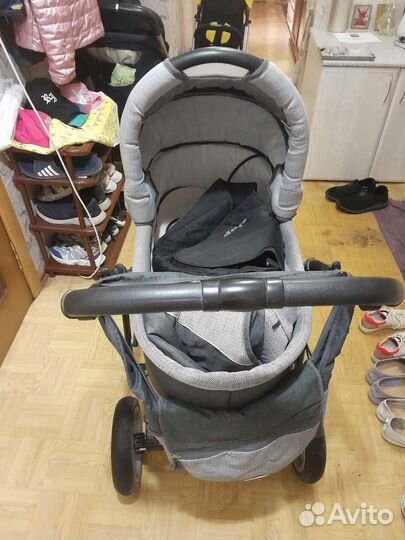 Прогулочная коляска