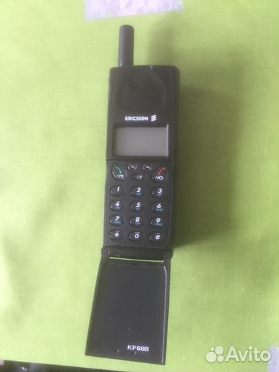 Сотовый телефон ericsson kf 688