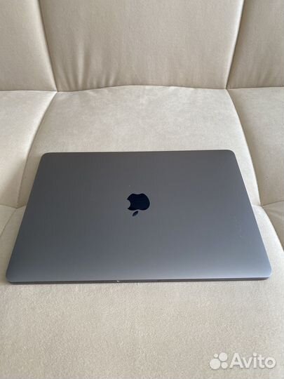 Apple MacBook Pro 13 2017 512 гб рст