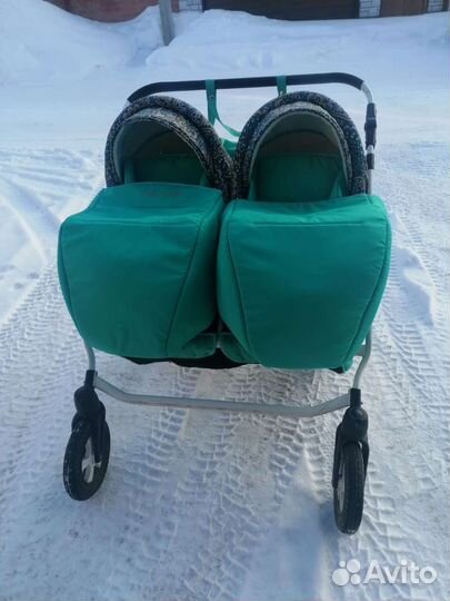 Коляска для двойни