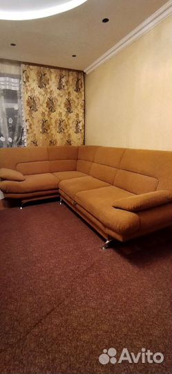 Большой угловой диван бу