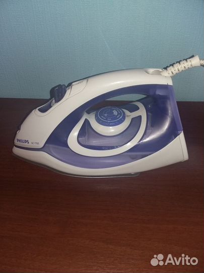 Утюг philips GC1705 паровой. Алюминиевая подошва