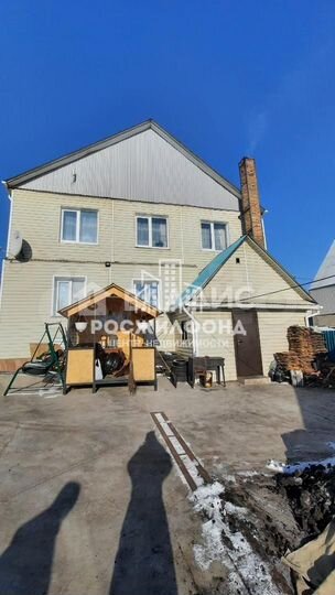 Дом 247,4 м² на участке 9 сот.