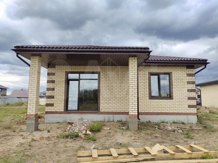 Коттедж 95 м² на участке 6 сот.