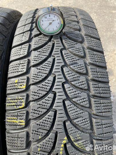 Bridgestone Blizzak LM-80 Evo 215/70 R16