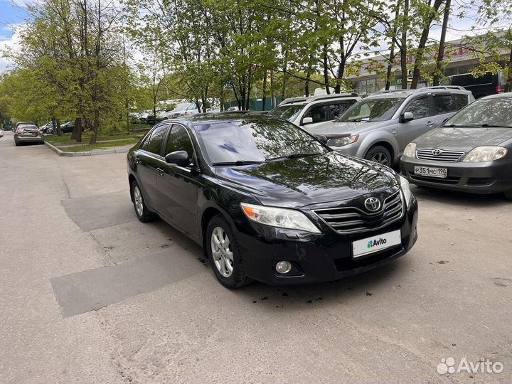 Toyota Camry, 2011
