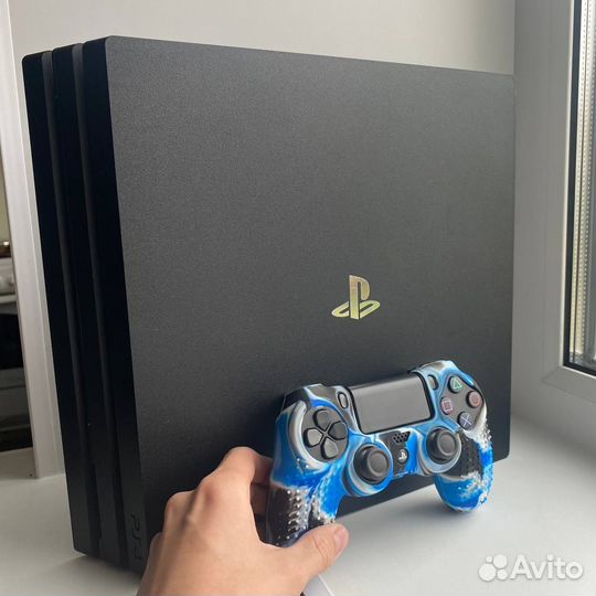 Sony PlayStation 4 / PRO / 1000GB + коробка