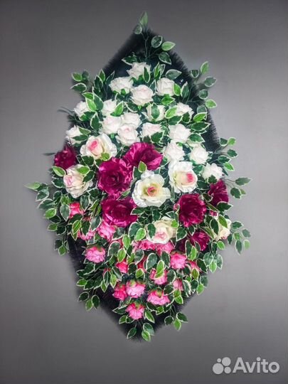 Ритуальные венки и корзины