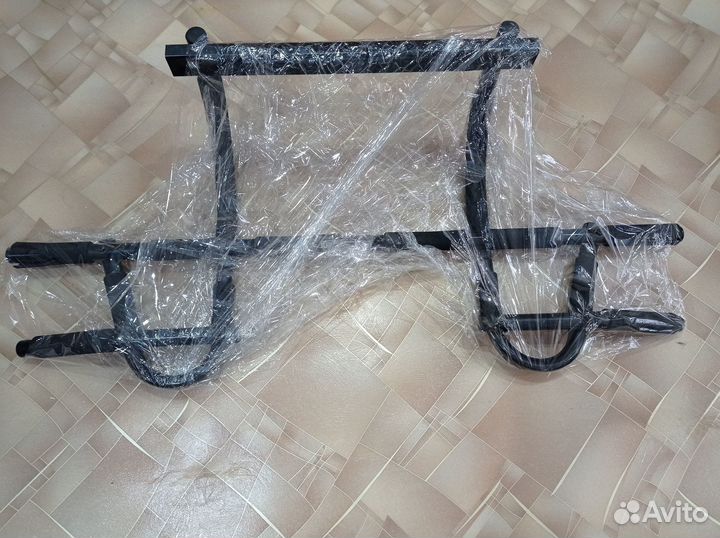 Турник в дверной проем torneo