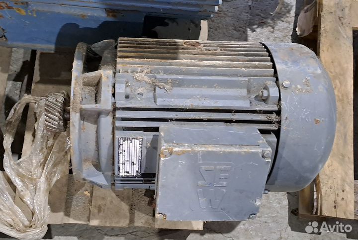Электродвигатель электро-мотор бу
