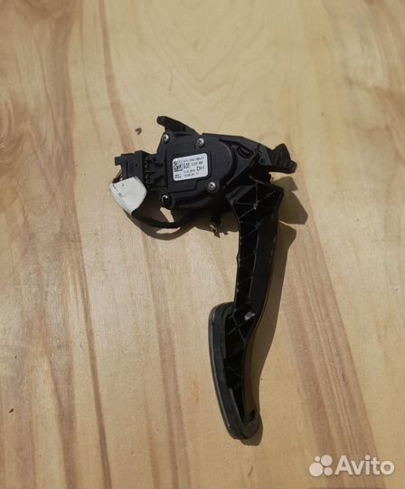 Педаль газа Opel insignia