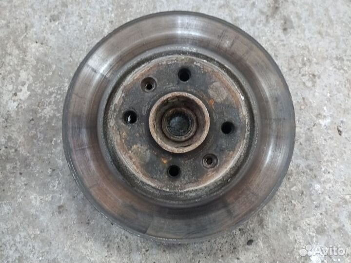 Поворотный кулак renault logan 1