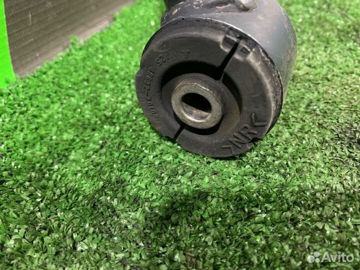 Рычаг подвески передний левый Toyota Cresta GX100