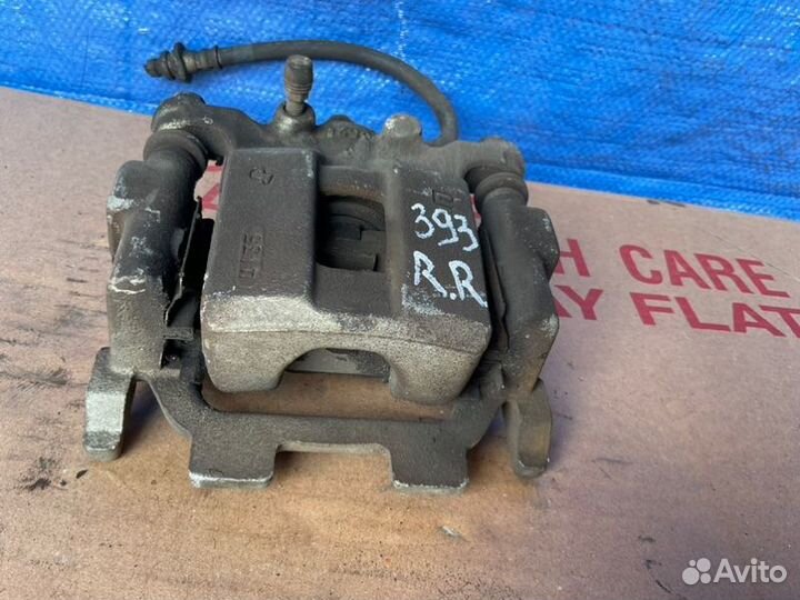 Суппорт задний правый Nissan Maxima A35 VQ35DE