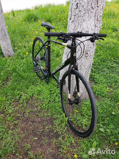 Велосипед Merida Speeder 900