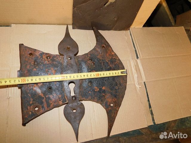Старинный.кованный,амбарный.секирный замок ри
