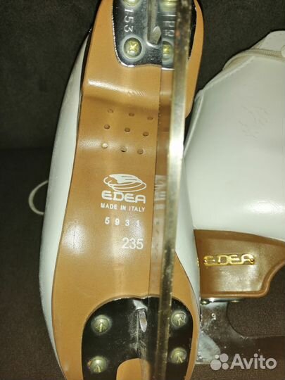 Фигурные коньки Edea 235