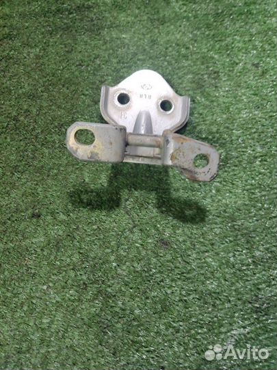 Петля двери задняя правая Hyundai Sonata