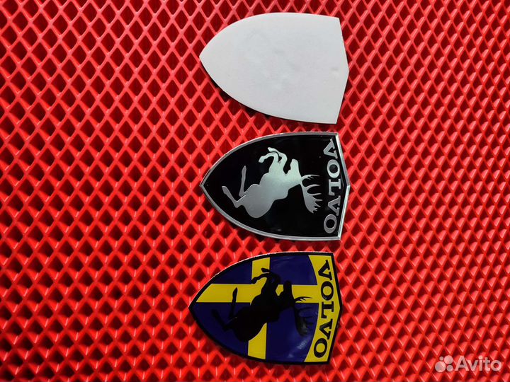 Шильдик на Volvo