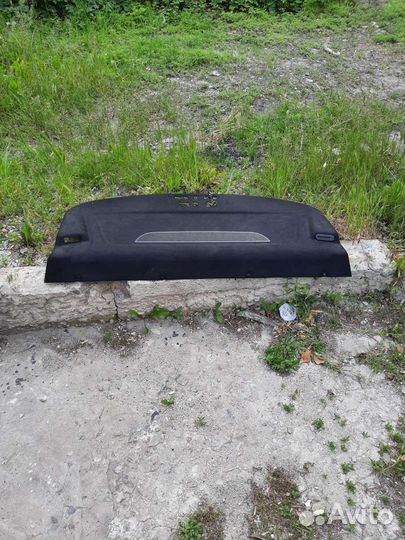 Акустическая полка на Renault fluence