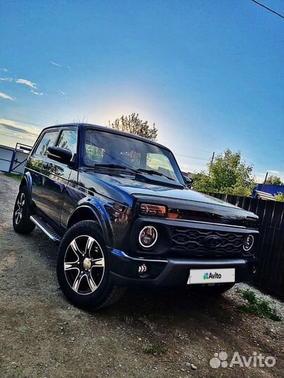LADA 4x4 (Нива) 1.7 МТ, 2014, 150 000 км