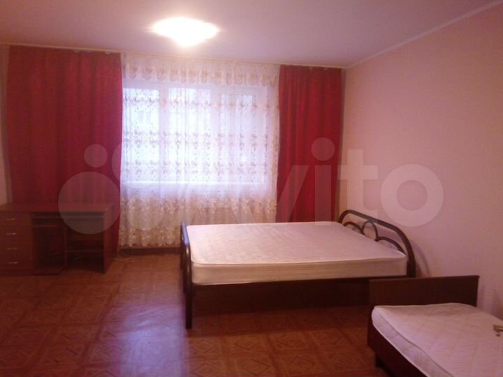 2-к. квартира, 71 м², 1/6 эт.