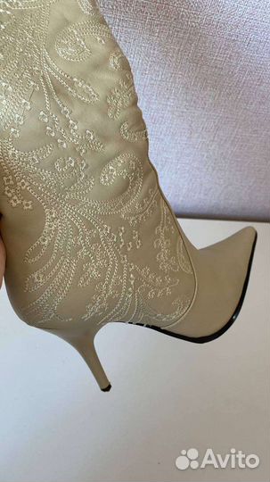 Сапоги женские белые кожаные 38 размер