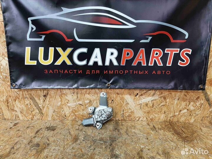 Моторчик заднего стеклоочистителя (дворника) Maser