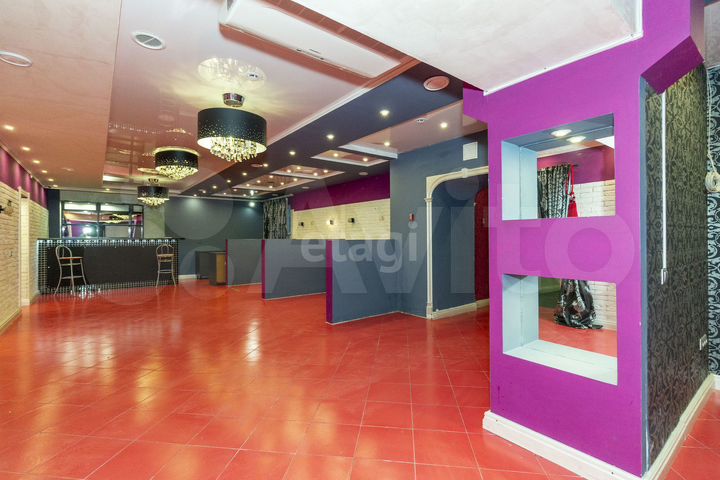 Продам помещение свободного назначения, 261.7 м²