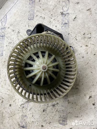 Моторчик печки Volkswagen Passat B5