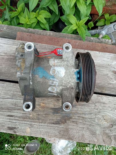 Nissan Almera N16 Компрессор кондеционера