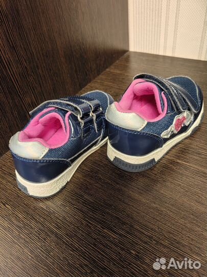 Кроссовки детские 20 размер