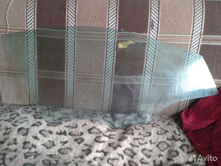 Стекло на chevrolet lacetti передние посажирское