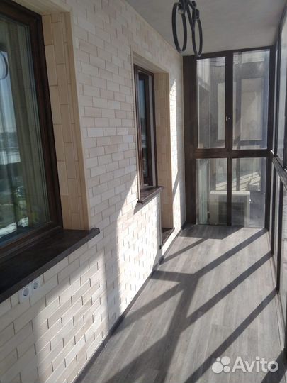 Остекление и отделка балконов под ключ