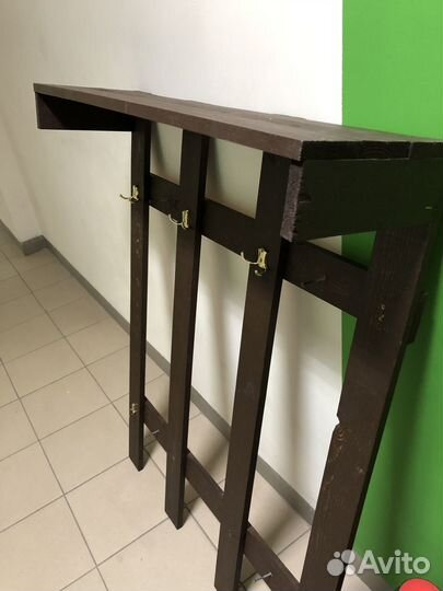 Вешалка деревянная