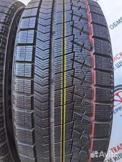 Bridgestone Blizzak VRX2 245/50 R18 96M