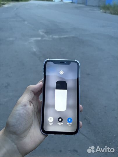 iPhone Xr, 128 ГБ