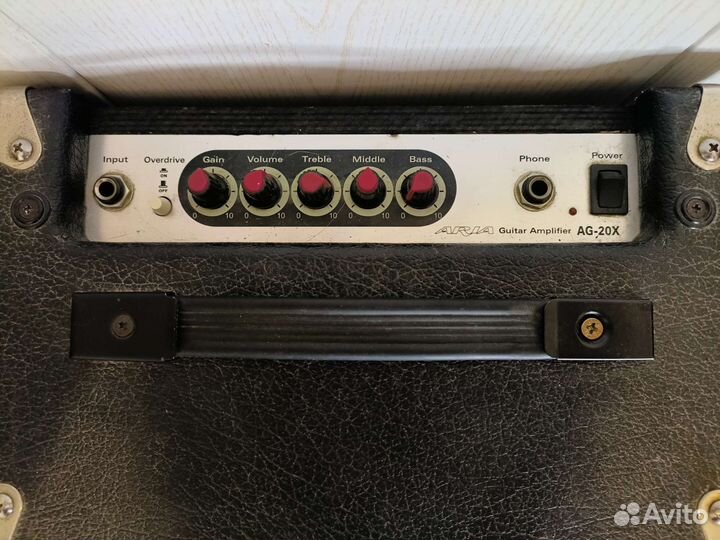 Электрогитара Dean Les Paul +комб Aria 20вт +к-кт