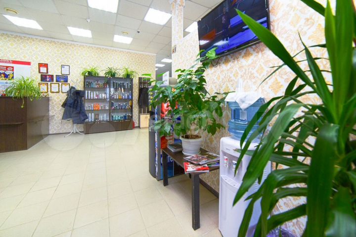 Продам офисное помещение, 215.6 м²