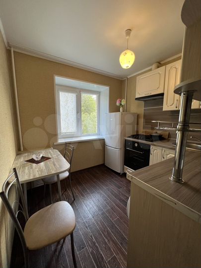 2-к. квартира, 42 м², 3/5 эт.