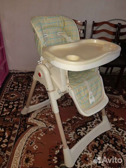 Стульчик для кормления