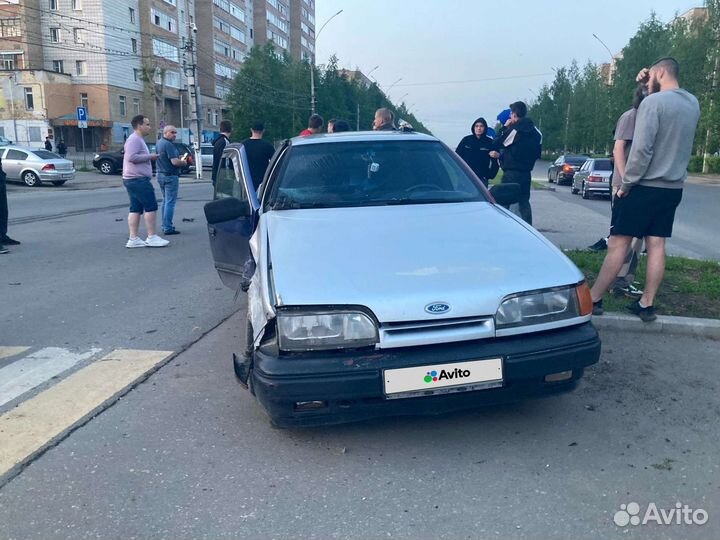 Ford Scorpio 2.0 МТ, 1988, битый, 260 000 км