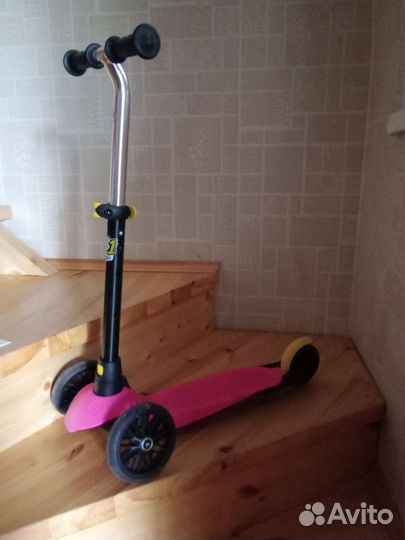 Самокат детский трехколесный