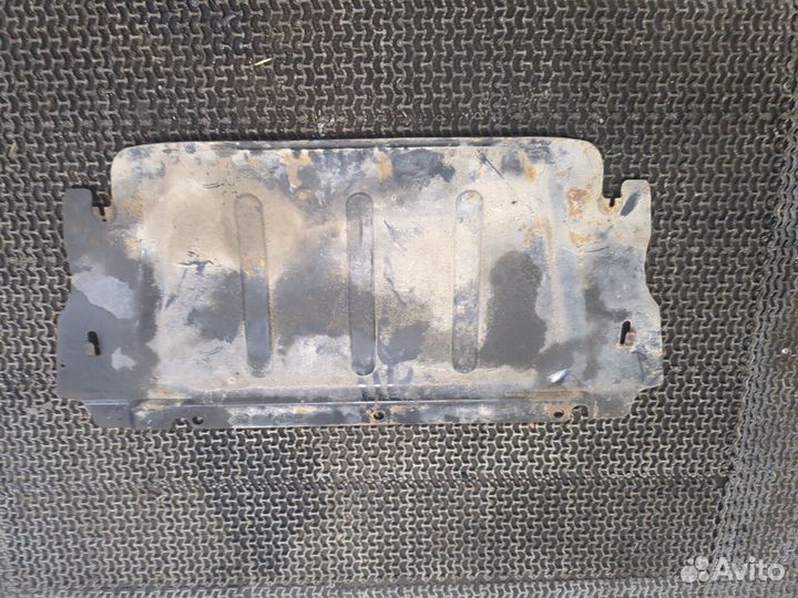 Защита моторного отсека Renault Megane 2, 2008