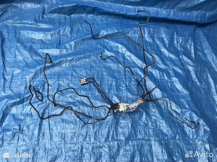 Трубка тормозная на suzuki escudo TDA4W J24B