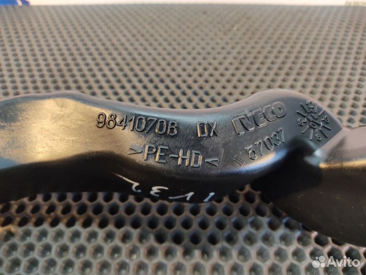 Воздуховод отопителя Iveco Stralis