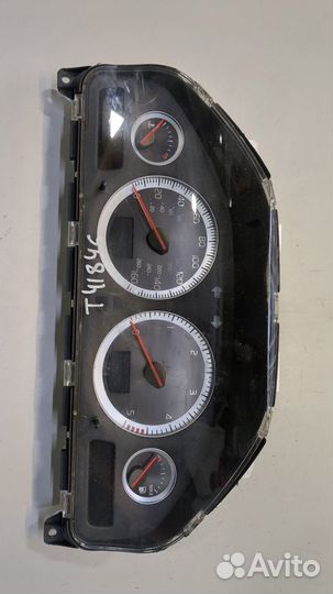 Щиток приборов Volvo XC90, 2011