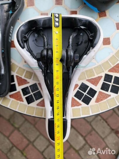 Седло для велосипеда кожаное