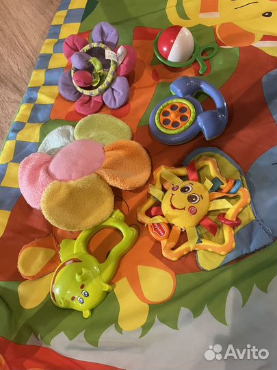 Развивающий коврик