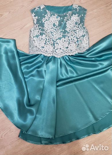 Вечернее платье